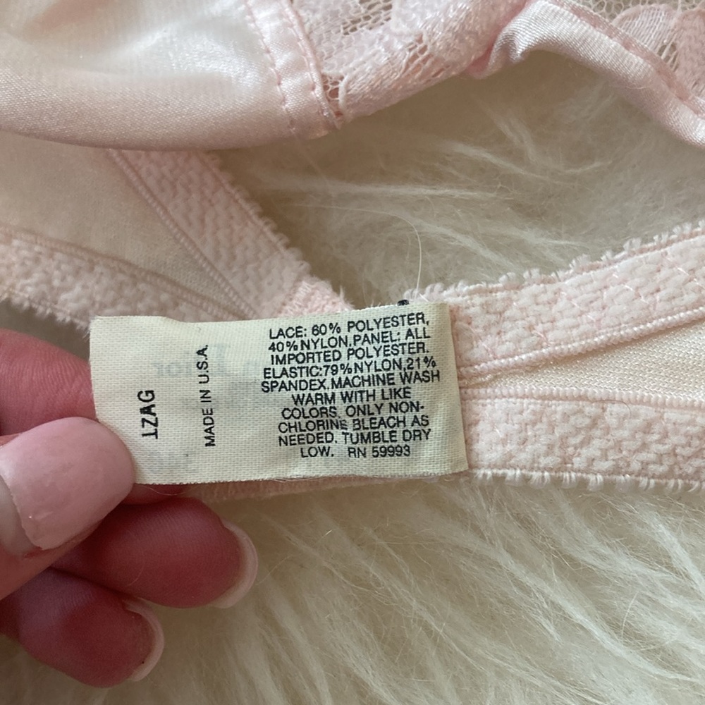 Vintage Christian Dior Lace Bra - Picture 6 of 7